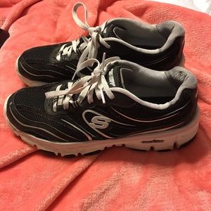 Skechers
